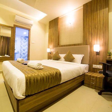 Hotel Plaza Heights Bangalore Exterior photo